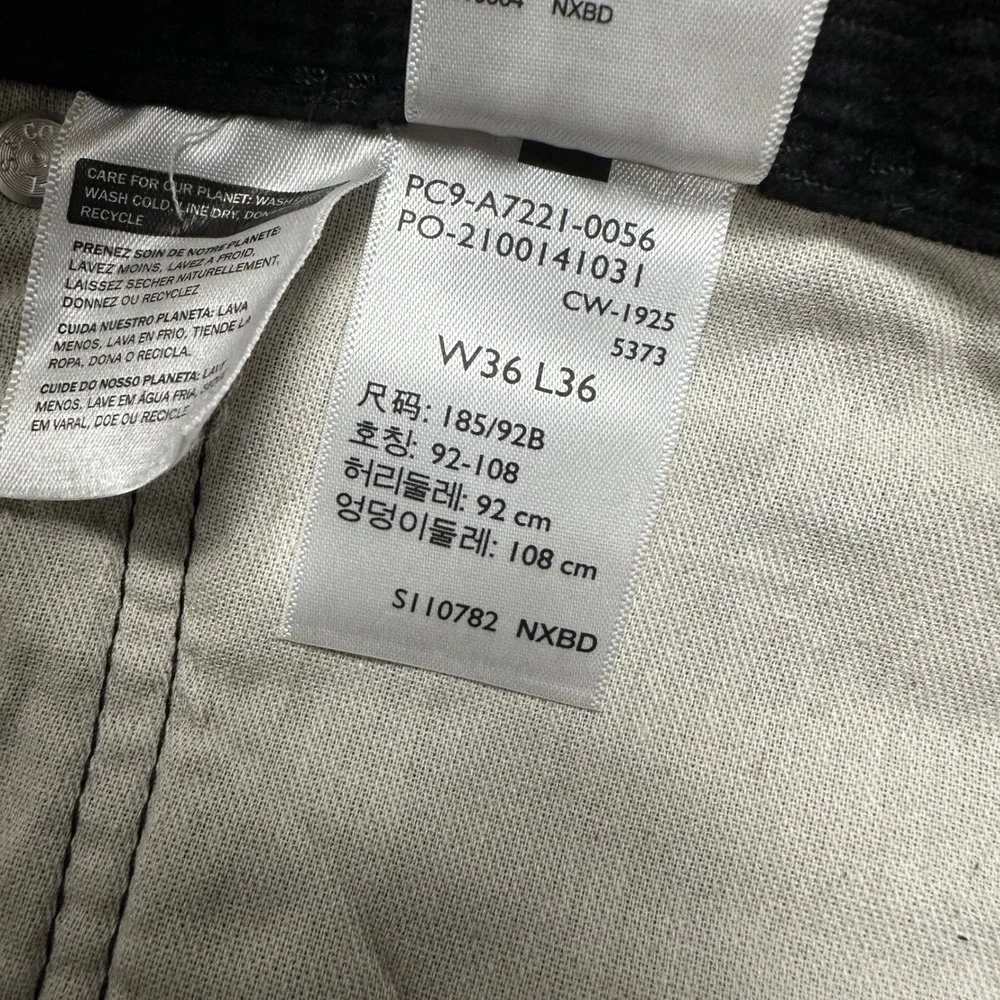 Levis 565 Loose Straight Corduroy Pants Mens 36x36 Black A7221-0056 NEW - Picture 12 of 12